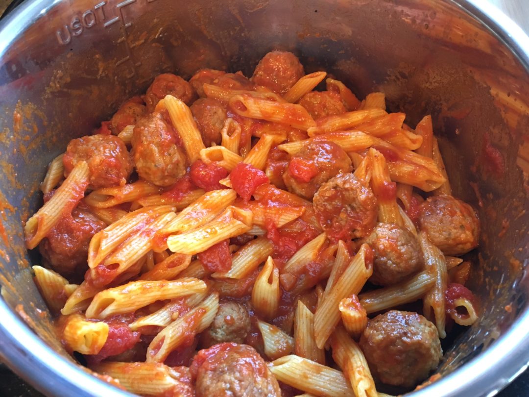 Easiest Instant Pot Pasta and Meatballs