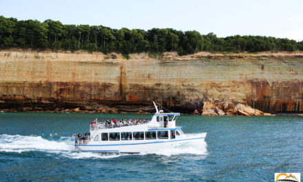 Pictured Rocks Boat Tours
