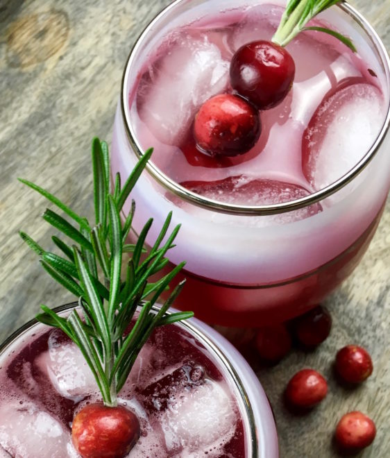 Cinnamon and Cumin-Infused Cranberry Spritzer