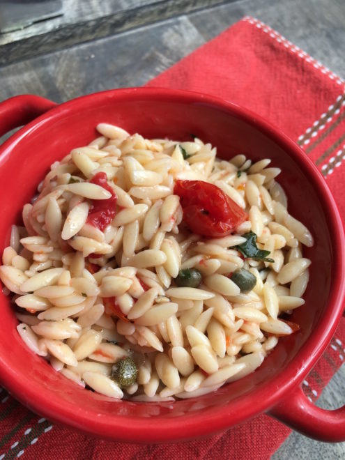 Orzo Pasta Salad with Tomatoes and Capers