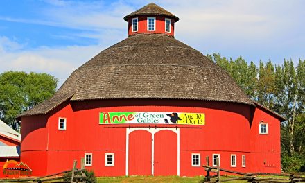 Watch a Performance at Indiana’s Famous Round Barn Theater at Amish Acres