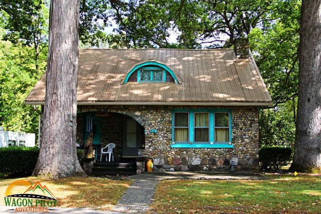 Stone cottage  - Camp Chesterfield © Wagon Pilot Adventures