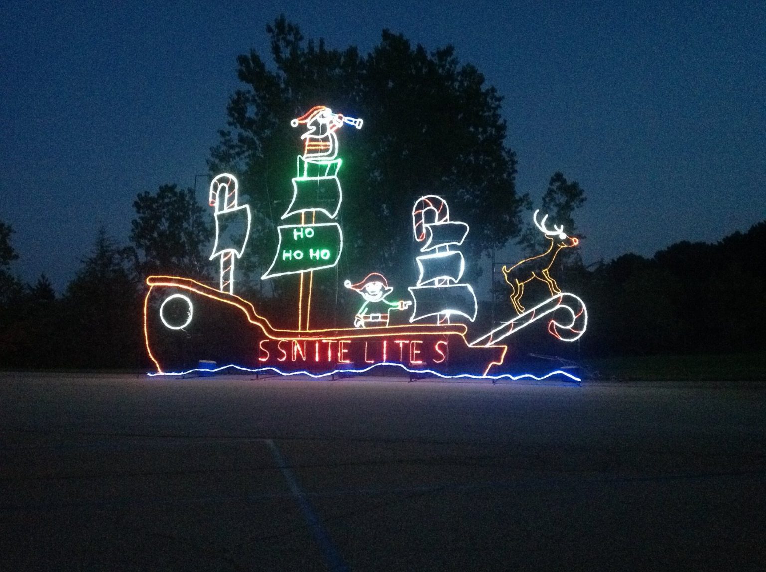 Best DriveThru Christmas Light Displays in Michigan