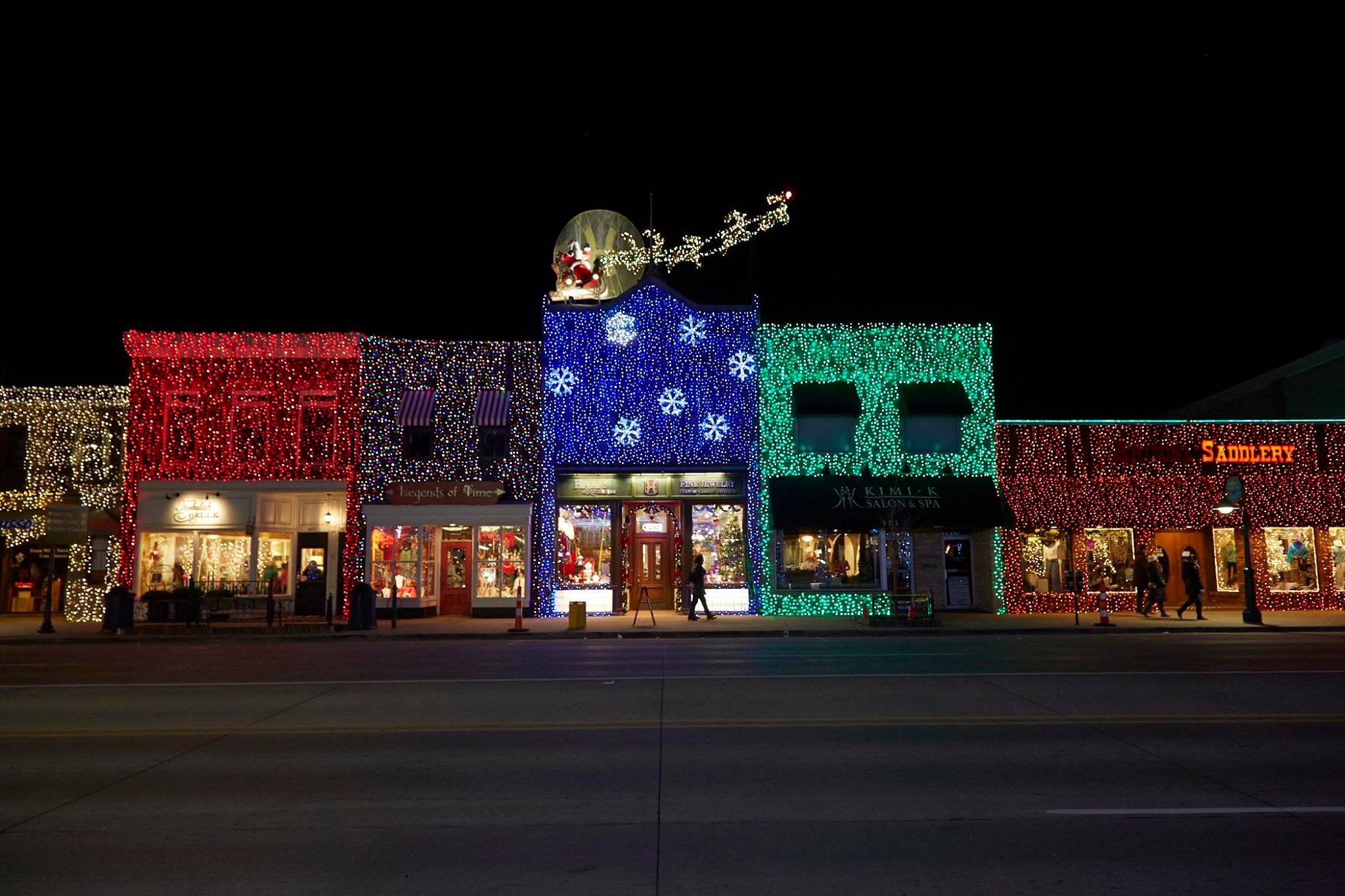 Best Drive-Thru Christmas Light Displays in Michigan