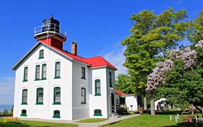 Grand Traverse Lighthouse on Lake Michigan