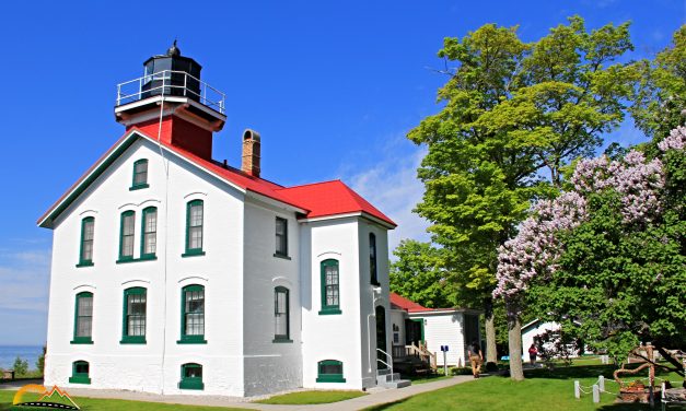 Grand Traverse Lighthouse on Lake Michigan